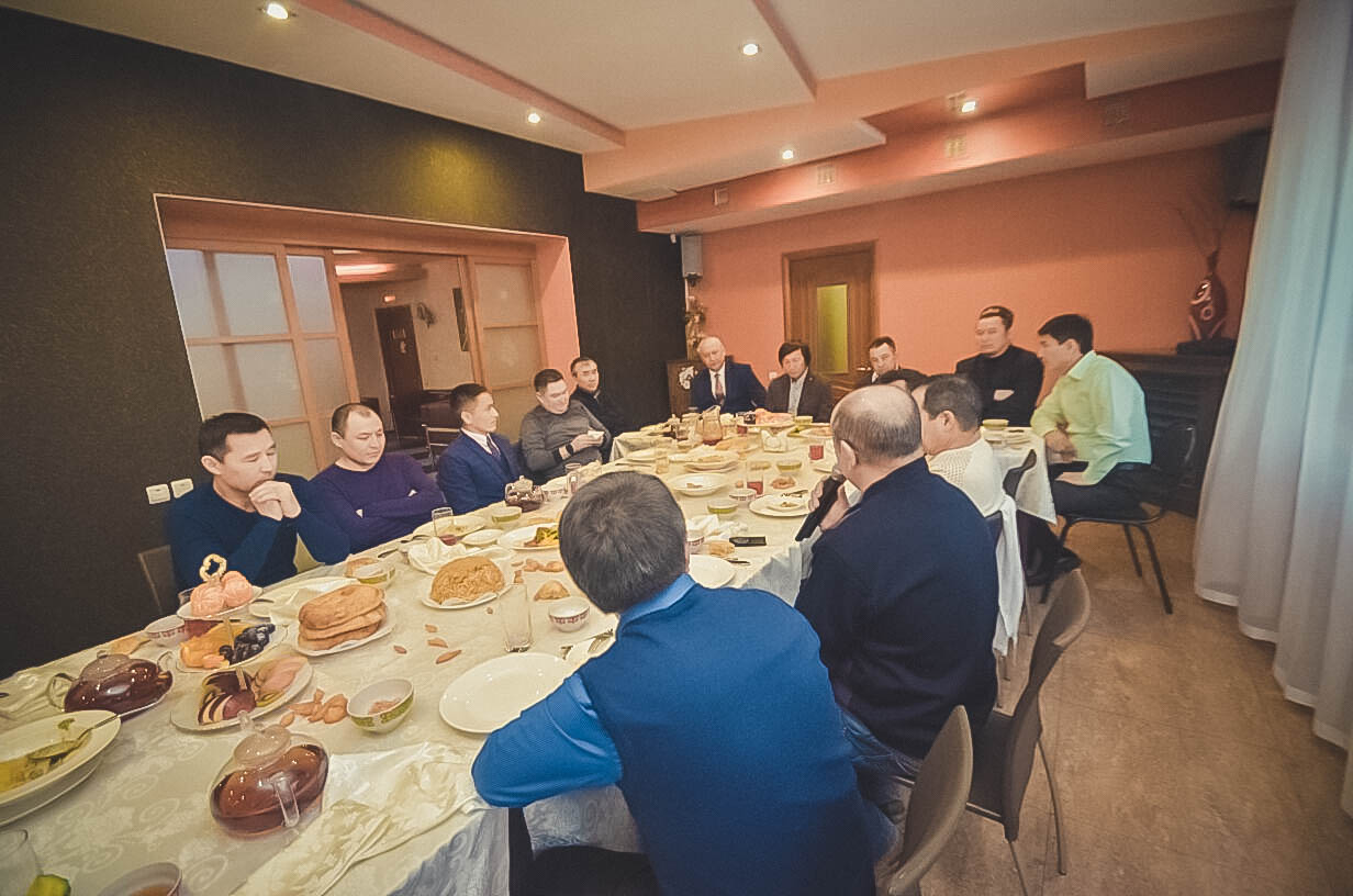 Встреча Почетного консула Киргизии в г. Южно – Сахалинск В.А. Трофимова с представителями местной киргизской диаспоры