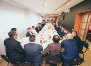 Встреча Почетного консула Киргизии в г. Южно – Сахалинск В.А. Трофимова с представителями местной киргизской диаспоры